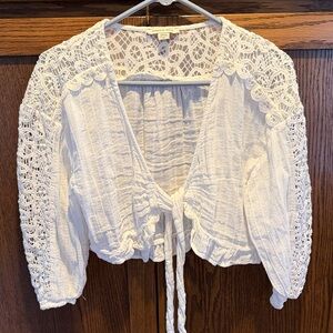 American Eagle White Lace Detail Blouse